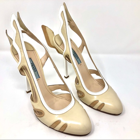PRADA ✨ULTRA-RARE✨ Flame Wing Nude Pumps - Picture 3 of 8